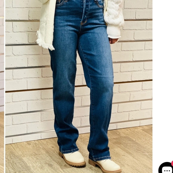 NWT Judy Blue Dad Jeans High Waisted Button Fly Straight Leg Stone Wash Blue 22W - Picture 2 of 13